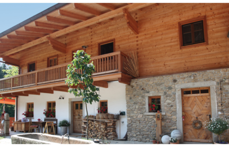 Blockhaus von außen Moser Holzbau Blockhaus | Außenansicht